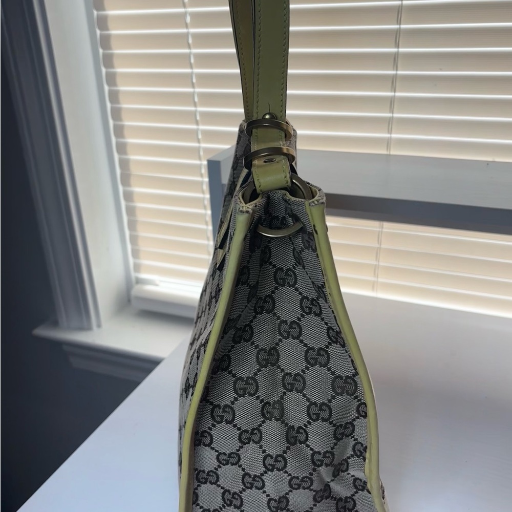 GUCCI GG Canvas Shoulder Bag Beige Yellow - Picture 4 of 12